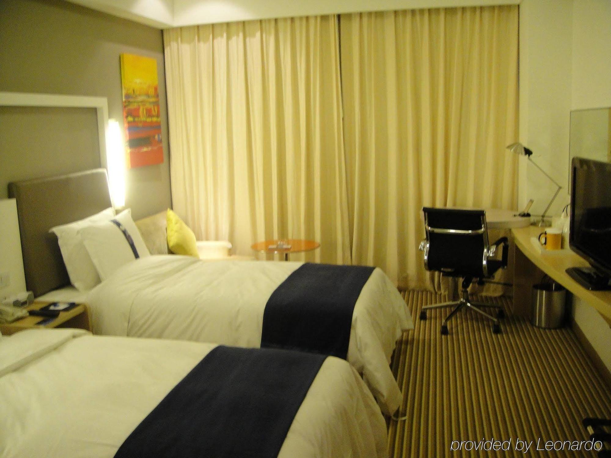 Holiday Inn Express Shanghai Nanhuizui Zewnętrze zdjęcie